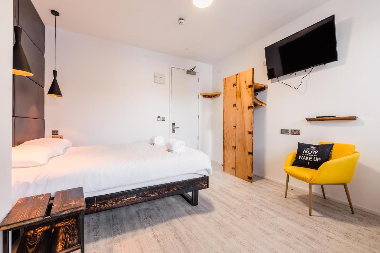 Cardiff Arms Bistro & Hotel Treorky Dış mekan fotoğraf