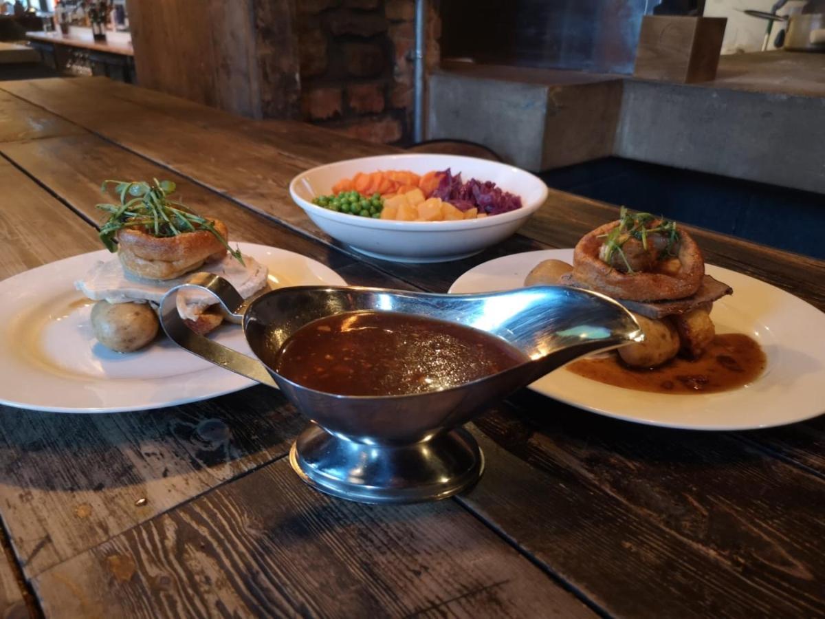Cardiff Arms Bistro & Hotel Treorky Dış mekan fotoğraf
