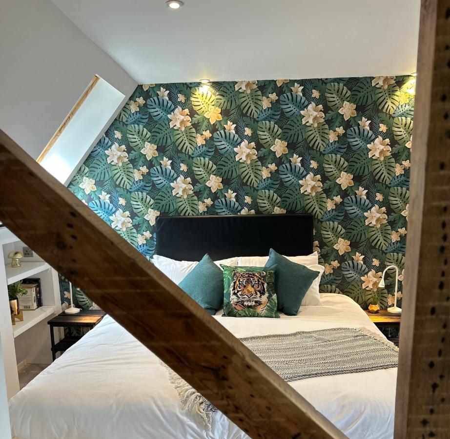 Cardiff Arms Bistro & Hotel Treorky Dış mekan fotoğraf