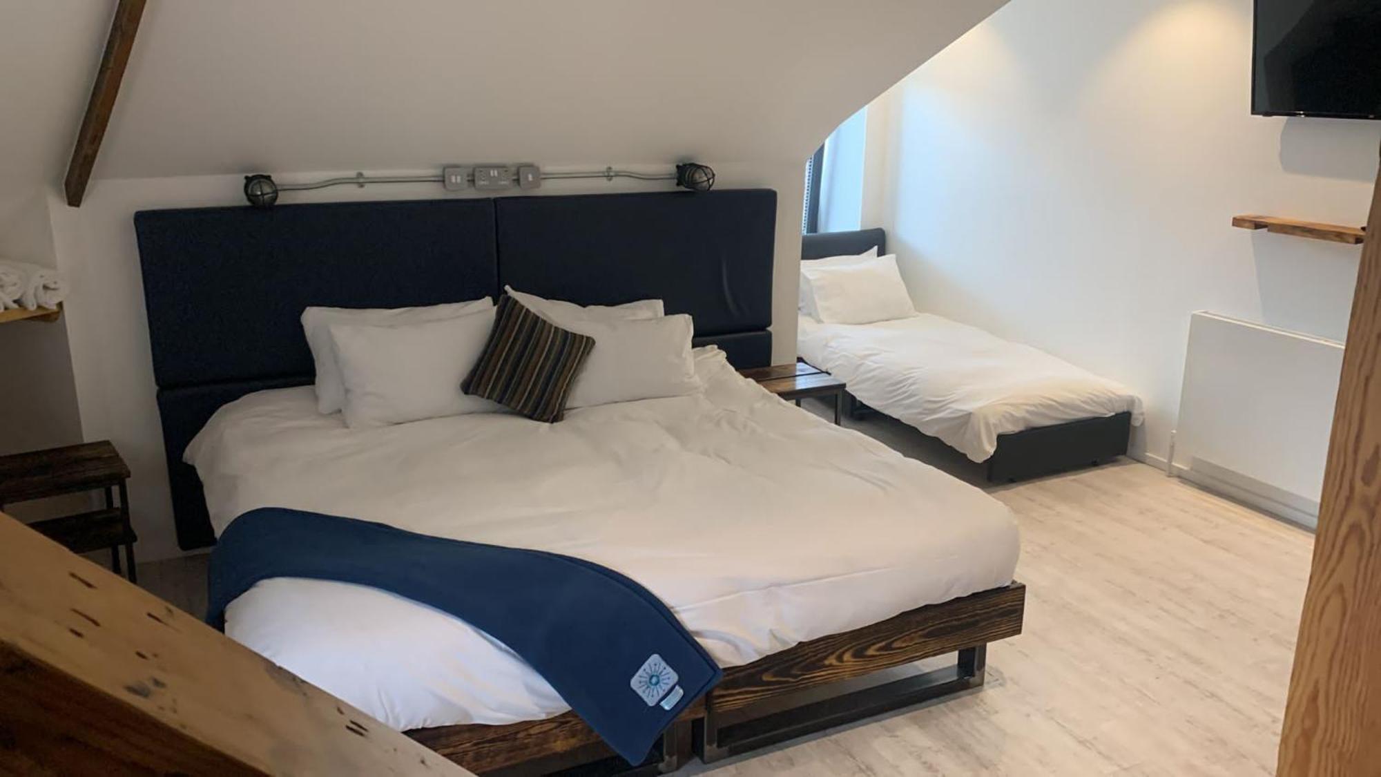 Cardiff Arms Bistro & Hotel Treorky Dış mekan fotoğraf