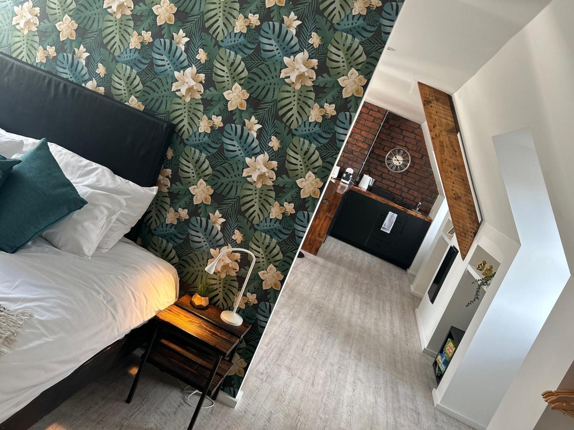 Cardiff Arms Bistro & Hotel Treorky Dış mekan fotoğraf